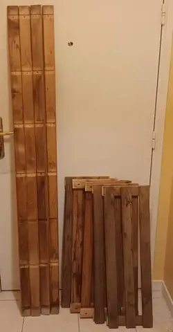 Étagère en bois