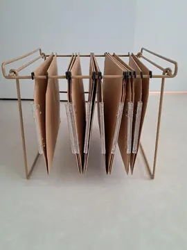 dossiers suspendus + support