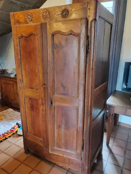 Armoire