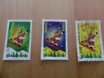 3 timbres thème Père Noël