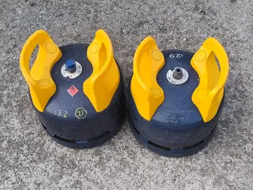 bouteille de gaz vides