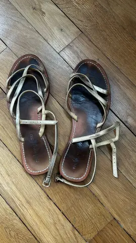Sandales dorées