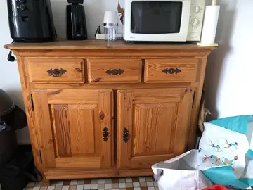Joli meuble de rangement