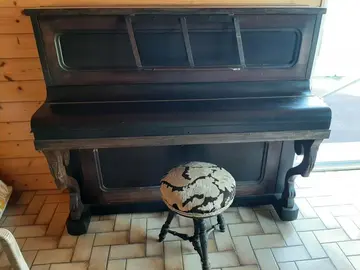 Piano ancien excelsior