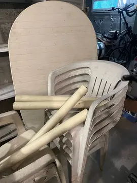 table et chaise de jardin