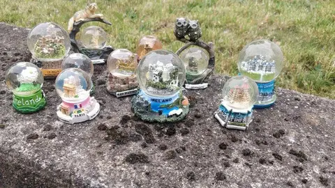 Lot de boules de décoration