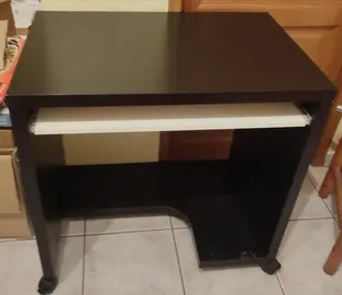 bureau Ikea sur roulettes