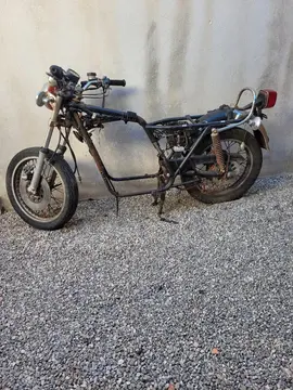 Cadre moto Kawasaki 400