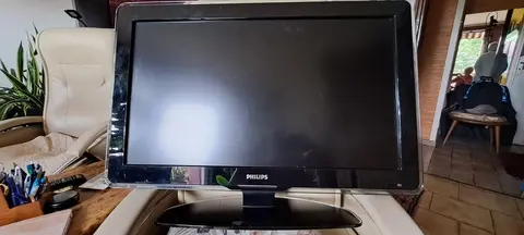 Téléviseur 80cm écrant plat