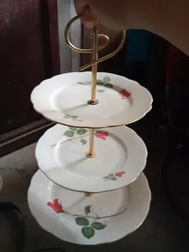 assiettes décorative présentoir