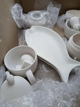 Gros lot de poterie à peindre