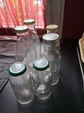 6 bouteilles en verre