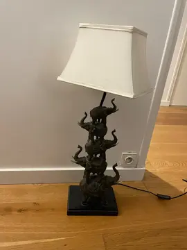 lampe avec 5 éléphants
