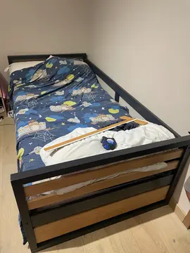 lit gigogne avec tiroir pour y mettre un 2 eme matelas