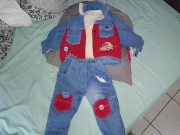 donne vêtements 24 mois