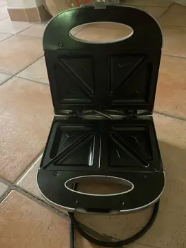 appareil à croque monsieur , toasts … et sandwichs