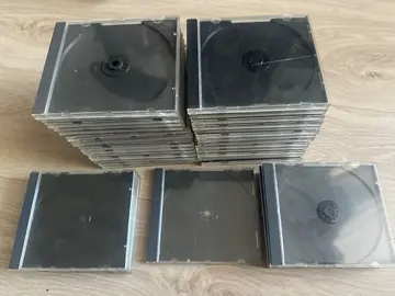 37 boite à CD vides