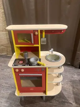 Cuisinière enfant