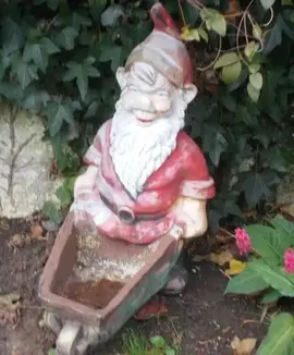 grand nain de jardin en résine