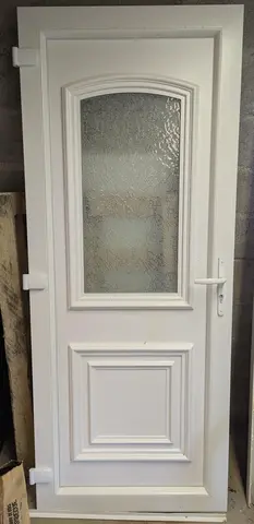 Porte entrée vitrée PVC
