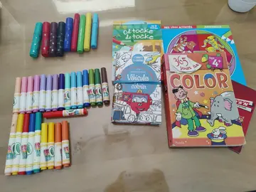 Feutres et cahiers de coloriages