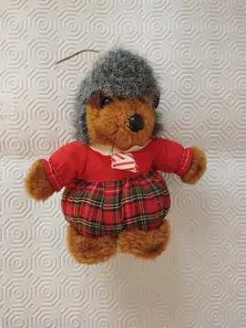 petite peluche hérisson
