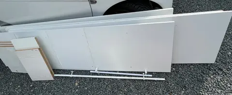 planches pour étagères blanches