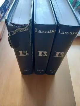 LAROUSSE EN TROIS VOLUMES Edition de 1966