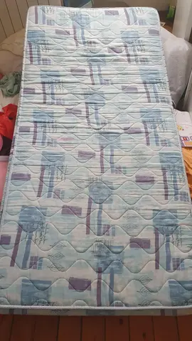 Matelas lit une place 90×200