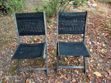 deux chaises d'extérieur, bois et polyester tressé