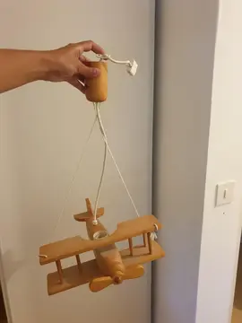 Luminaire avion en bois (enfant)