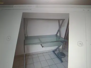 bureau acier et verre trempé