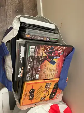 lot d’une cinquantaine de dvd voire plus
