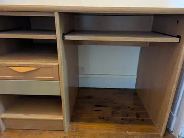 bureau avec rangements