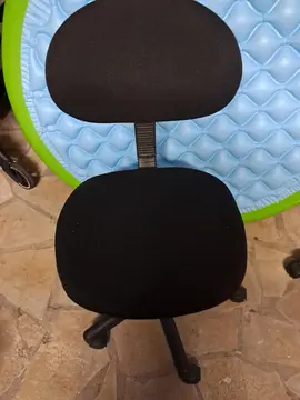 chaise à roulette