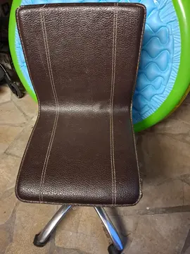 chaise à roulette