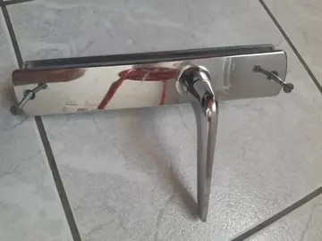 Poignée de porte chromé