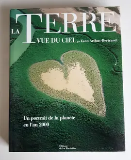 LIVRE La terre vue du ciel