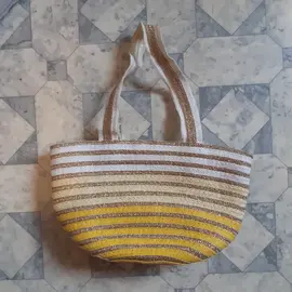 Petit panier en paille pour enfants