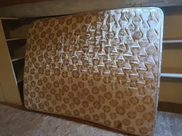 Matelas 140 + cadre