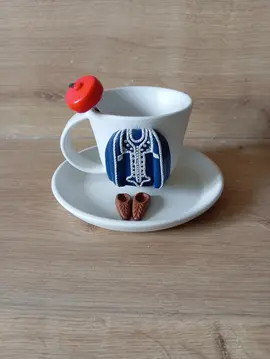 tasse+ cuillère avec assiette