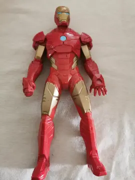 Figurine iron man