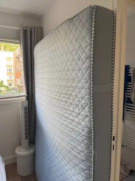 matelas 140x200 à donner