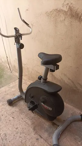 Vélo elliptique d'appartement