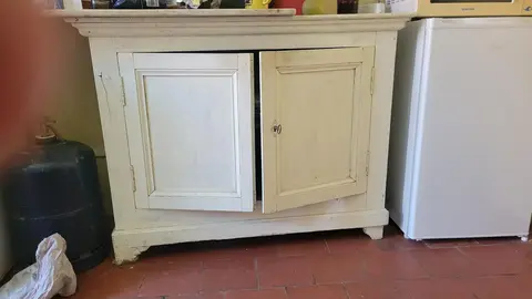 buffet en bois beige
