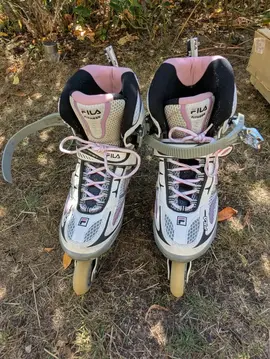 1 PAIRE DE ROLLERS EN LIGNE - T.40