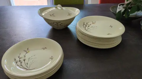 service de table ancien et soupière