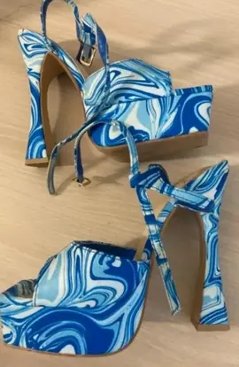 Talons plateforme bleu taille 39