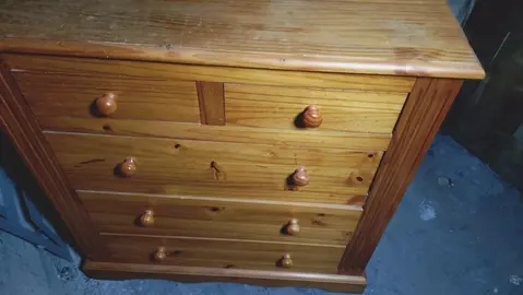 Commode tiroirs