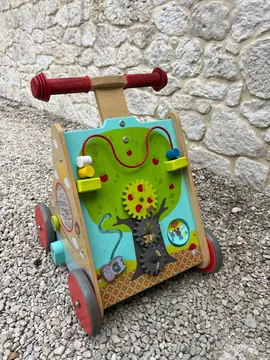 porteur - trotteur pour enfant